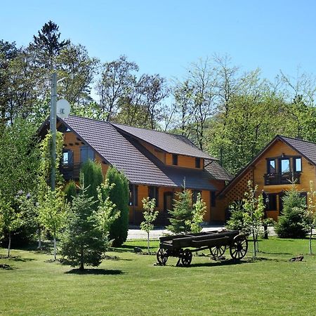 Cabana Paradisul Verde Neamt Тыргу-Нямц Экстерьер фото